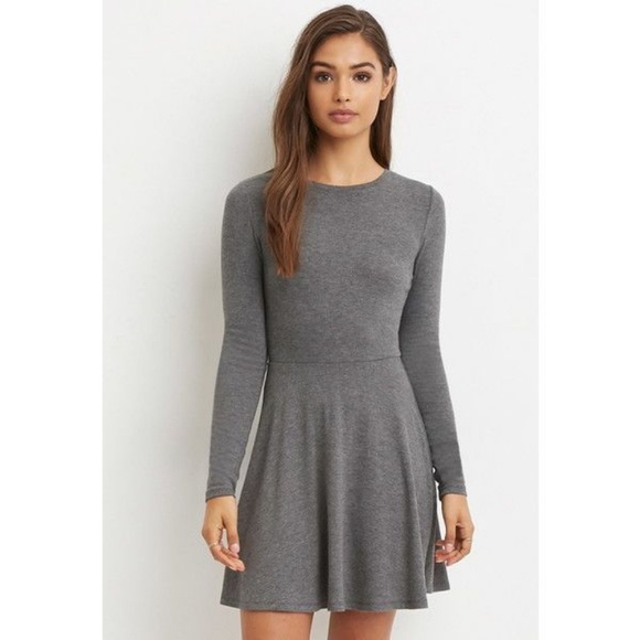 Black Long-sleeved Skater Dress - Picture 2 of 2